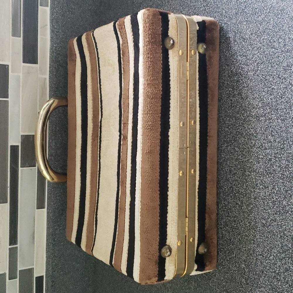 Beautiful Vintage Fabric Bag - Picture 7 of 15